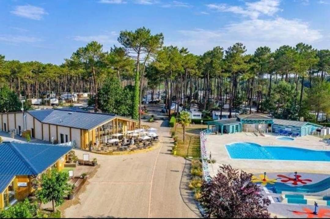 camping Saint-Julien-en-Born Bagian luar foto